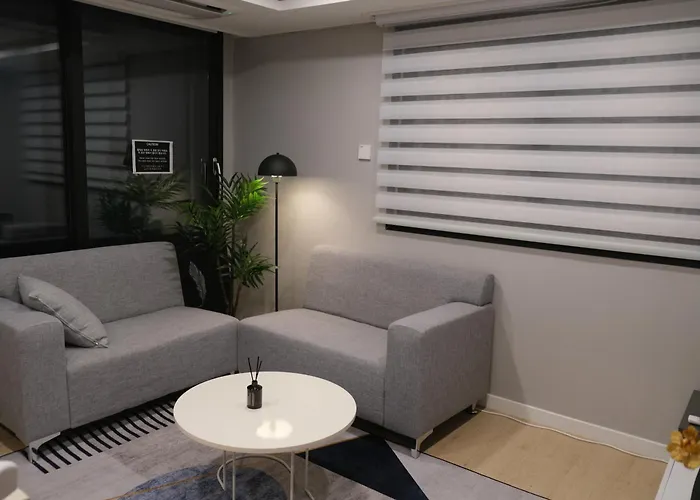 Eco Living Yeonnam * 서울특별시