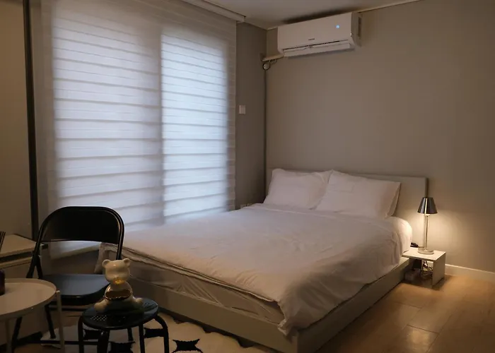Eco Living Yeonnam 서울특별시