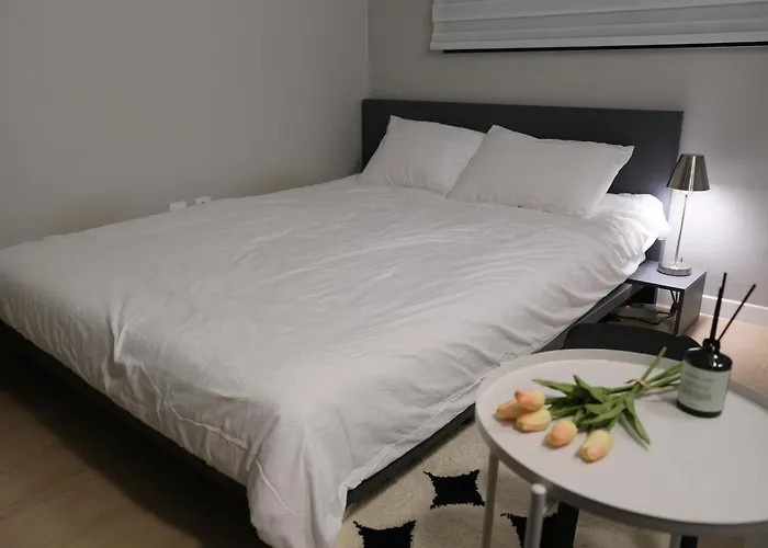 Eco Living Yeonnam 아파트 서울특별시